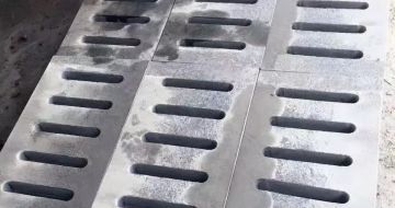 云浮 芝麻灰石材沟盖板