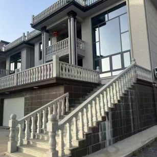 云浮 芝麻白别墅阳台栏杆，楼梯栏杆
