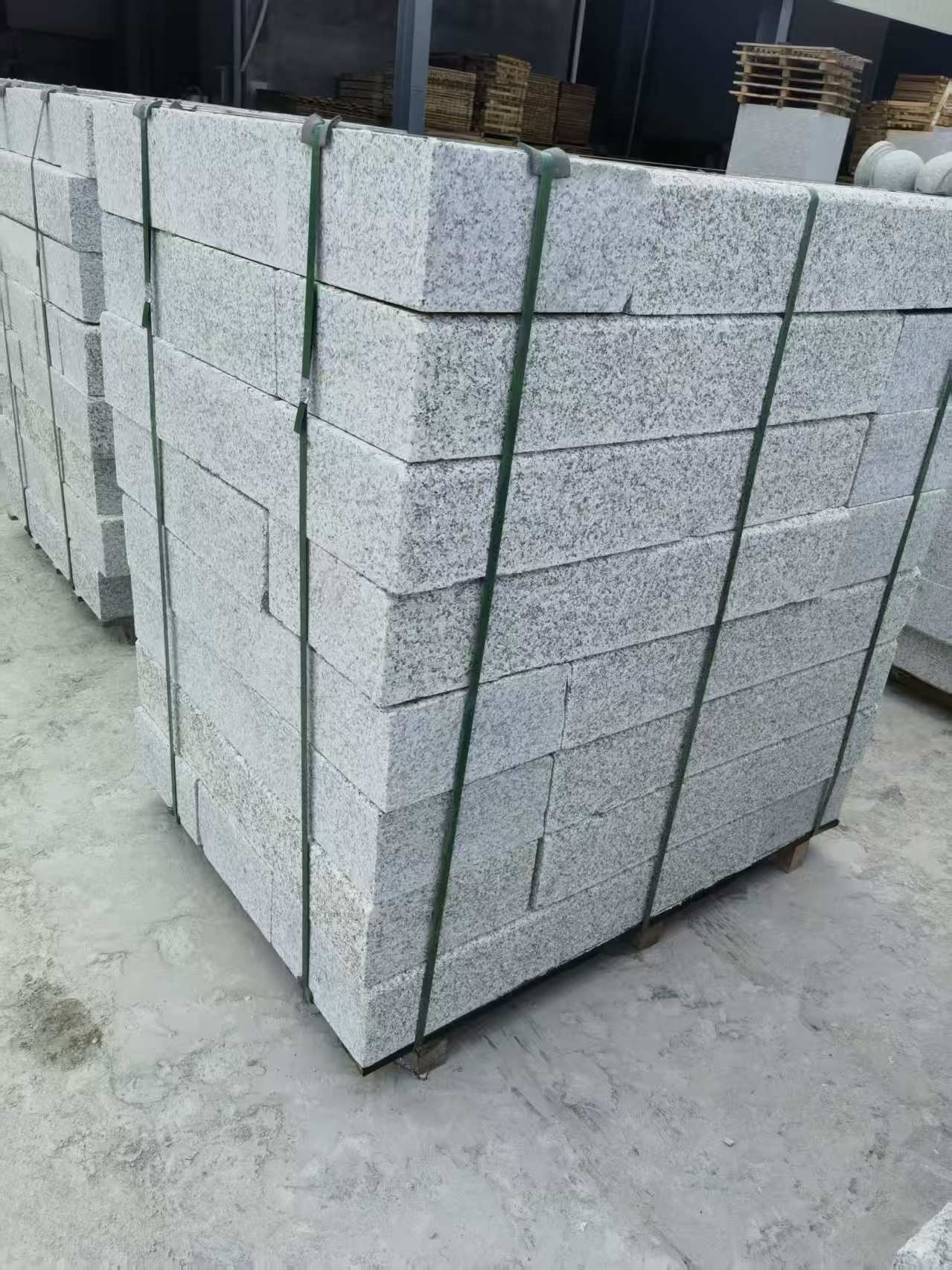 云浮 芙蓉白火烧两面路沿石