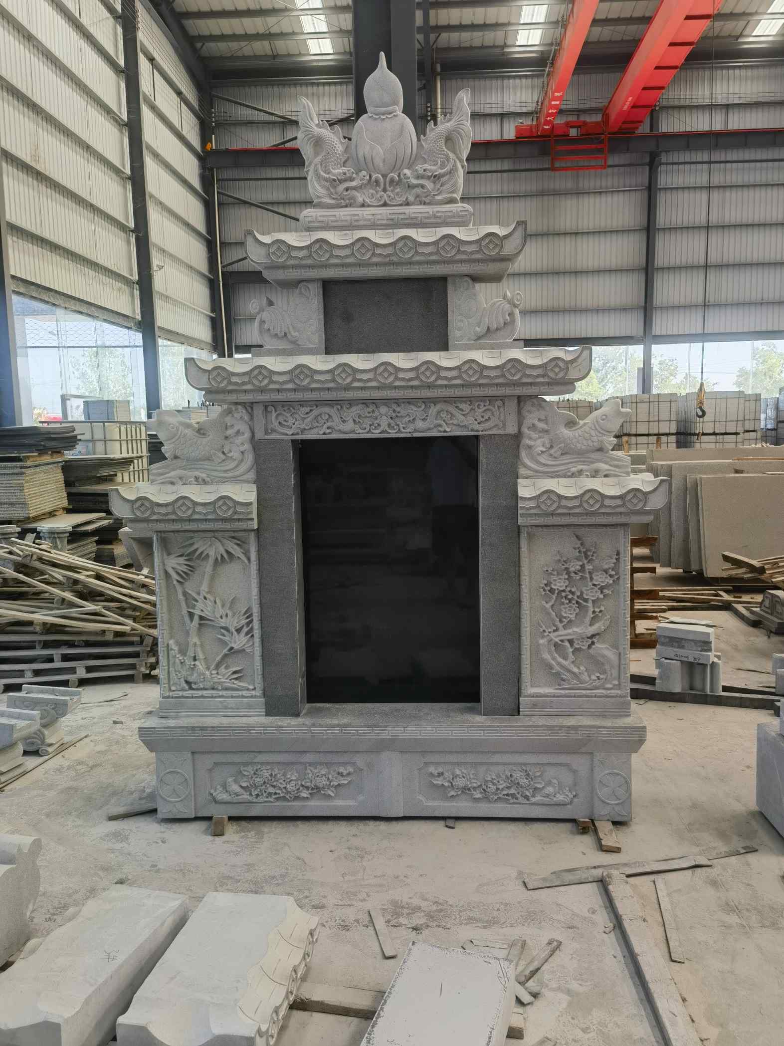 云浮 芝麻灰高档墓碑、土墓，一套也支持定做