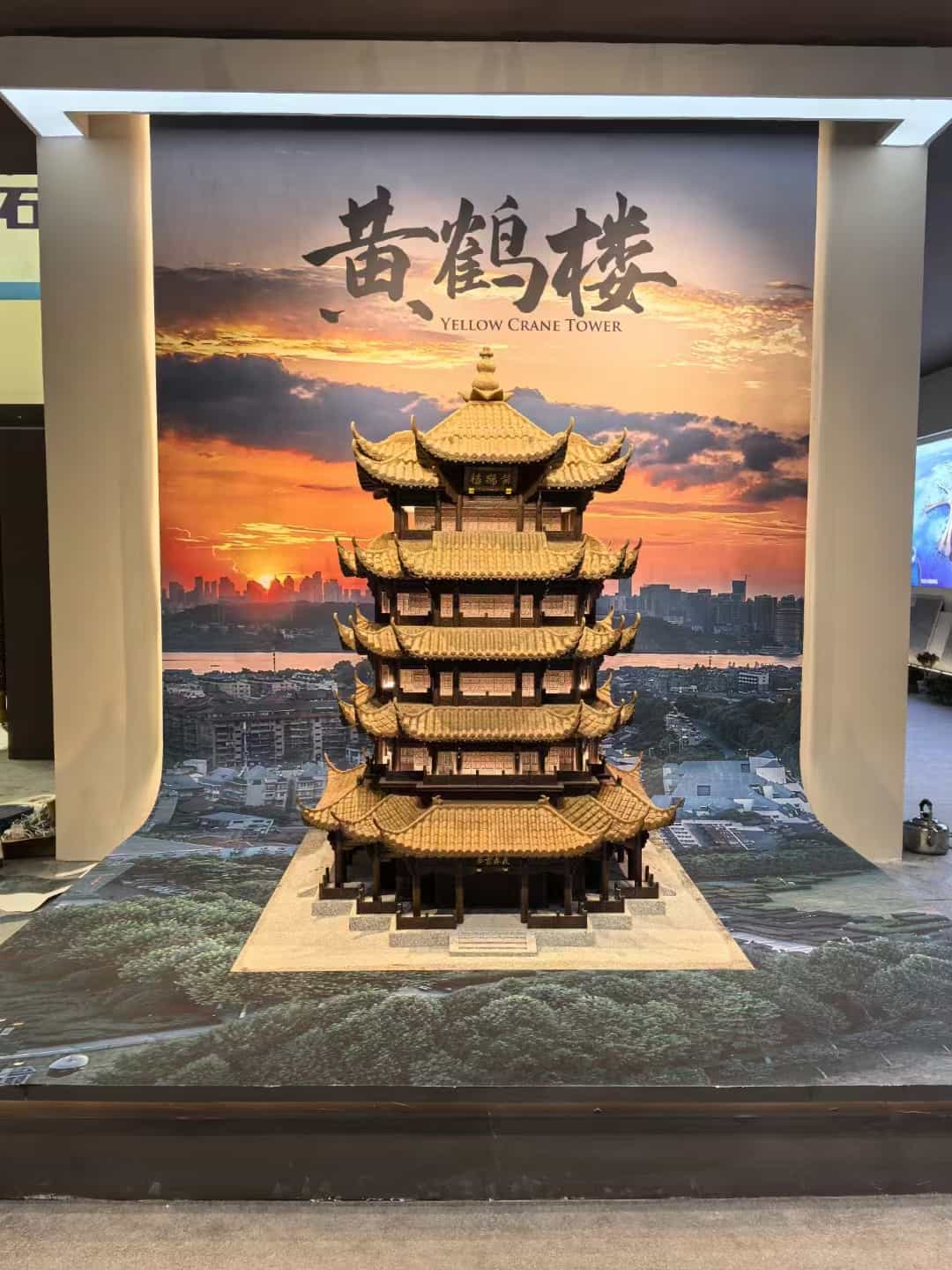 云浮仿古石文创作品-黄鹤楼