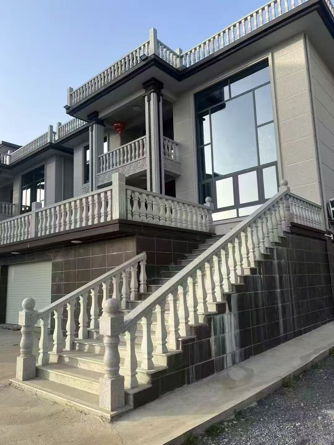 云浮 芝麻白别墅阳台栏杆，楼梯栏杆