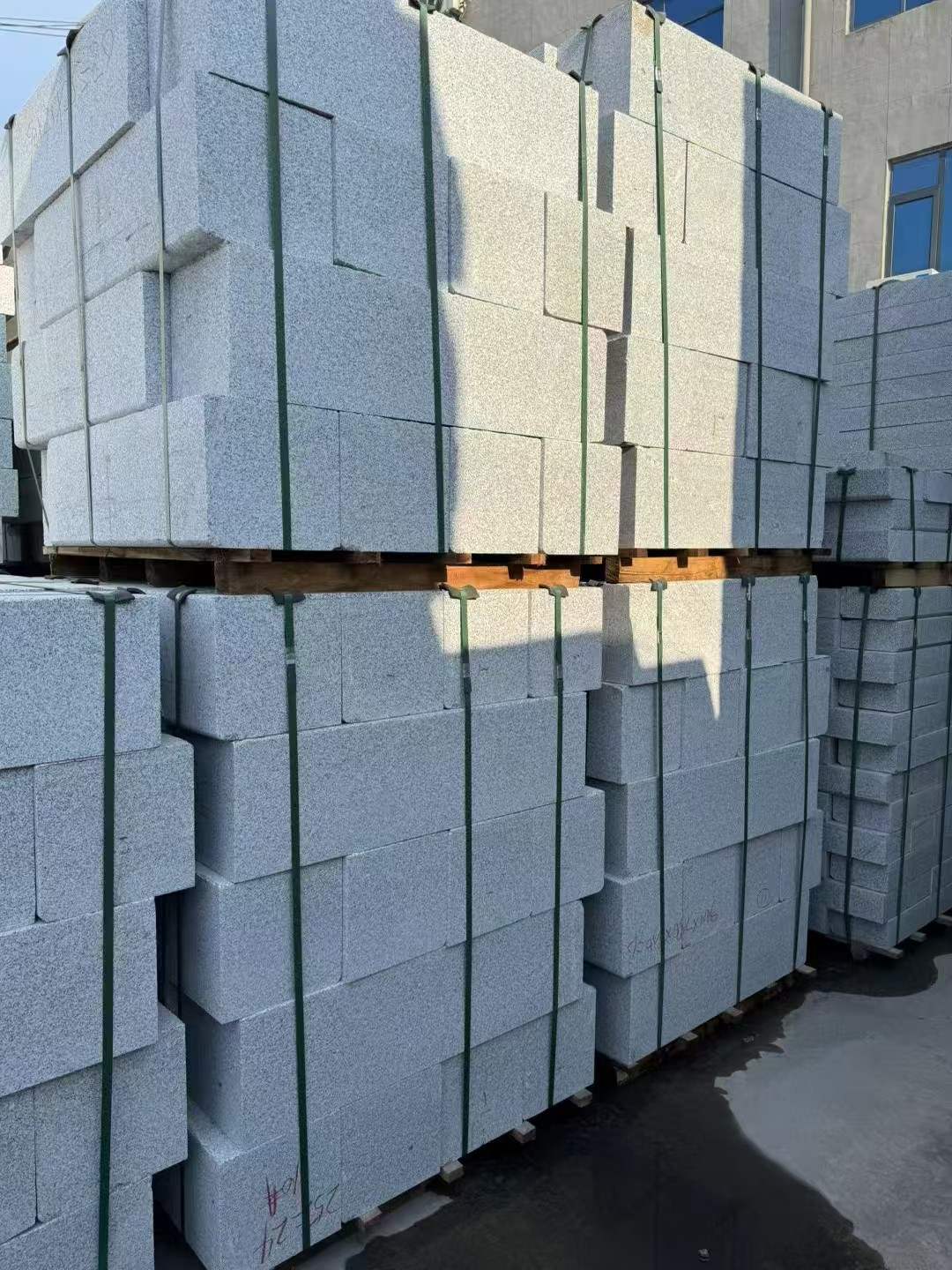 云浮 芝麻白路沿石