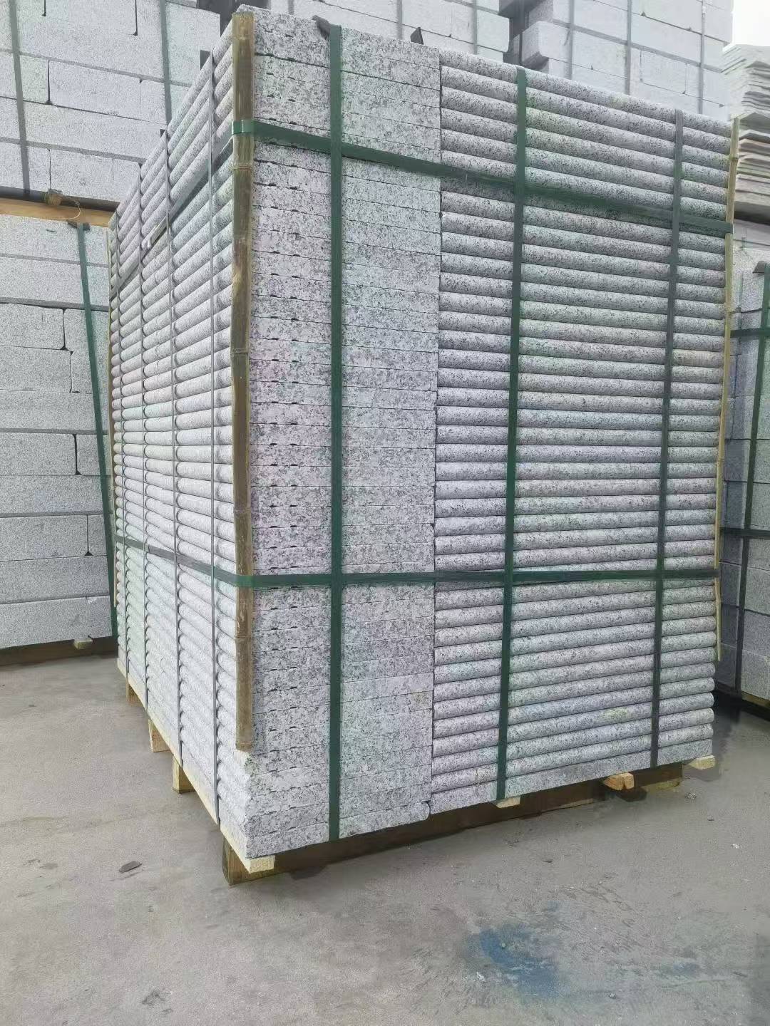 云浮 芙蓉白3公分厚磨圆边、拉槽，楼梯踏步